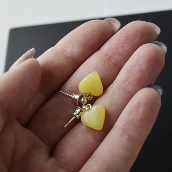 Amber stud earrings with heart white amber