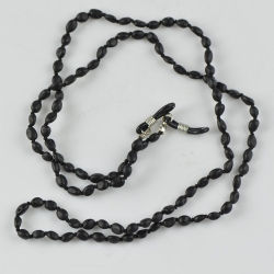 Baroque shape necklace for glasses black