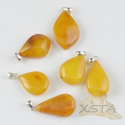 Baltic amber pendant mix butter color and size Baltic amber pendant mix butter color and size