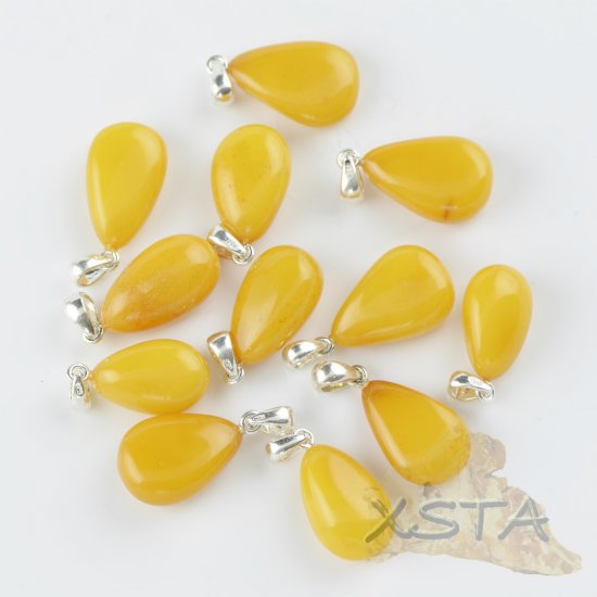 Teardrop amber pendant with silver 925