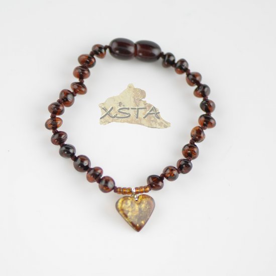 Cherry baroque bead bracelet with green heart
