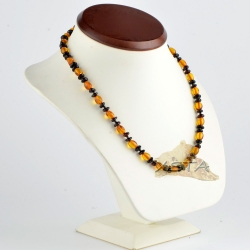 Mix of olive and flat baroque necklace