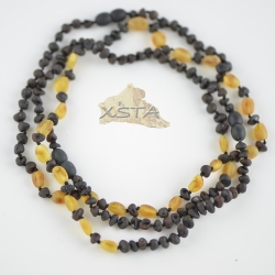 Raw baroque with olive beads neckalce Raw baroque with olive beads neckalce