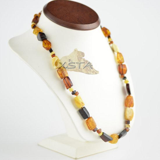 Irregular shape multicolored beads necklace