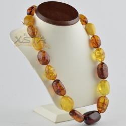 Amber necklace with olive plums beads