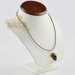 Amber necklace with oval pendant