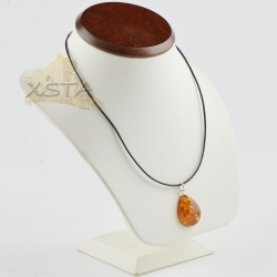 Amber necklace with pendant