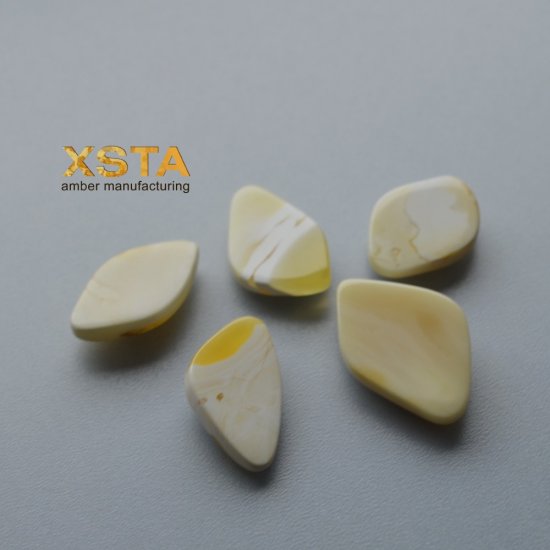 White amber cabochons for rings 5 pcs